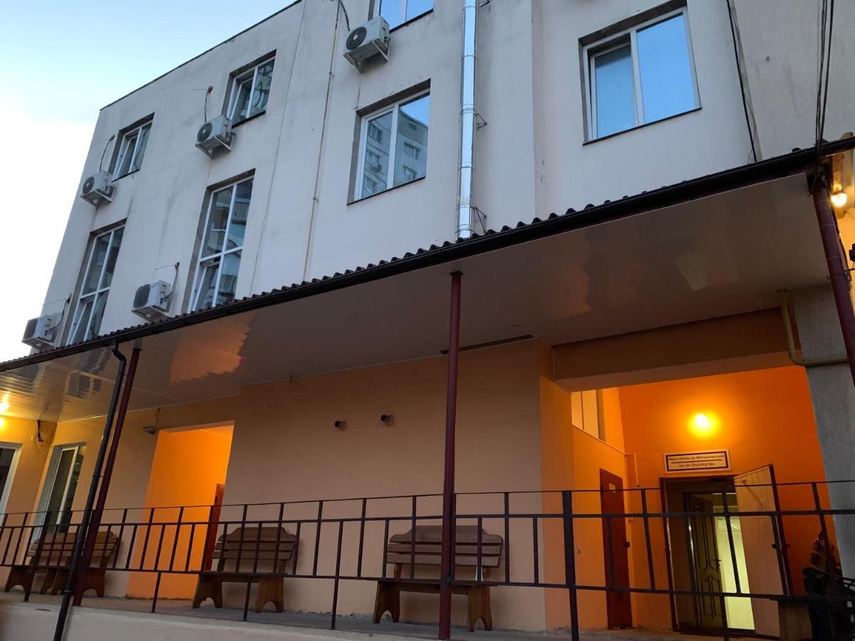 Inn on Zhytomyrska Kijów Zewnętrze zdjęcie